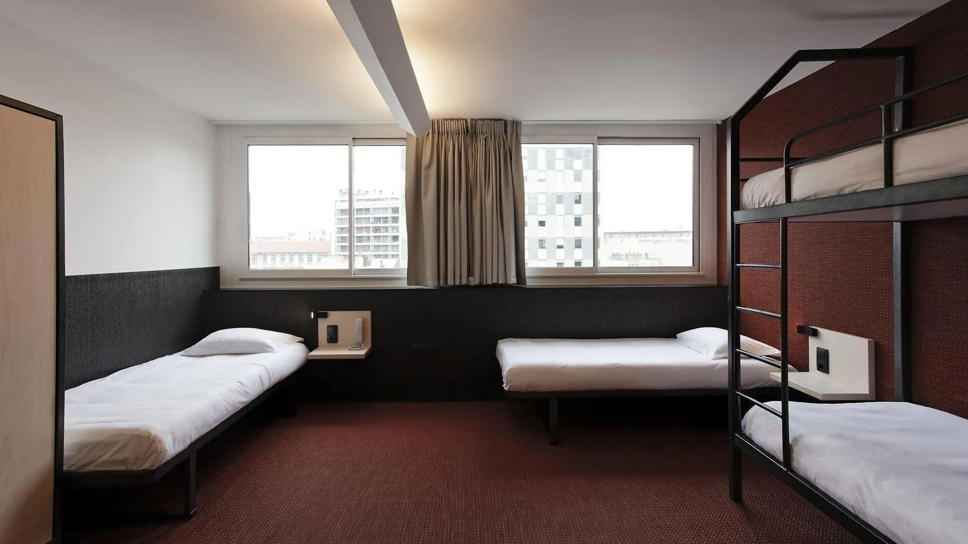 Fiap - Hostel Paris