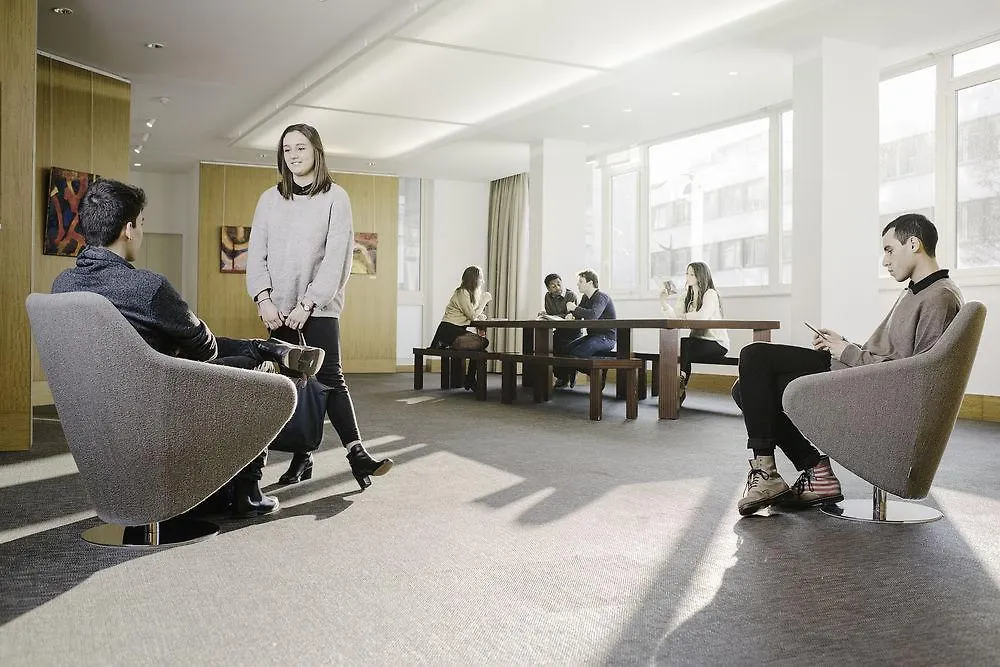 Fiap - Hostel Paříž Francie